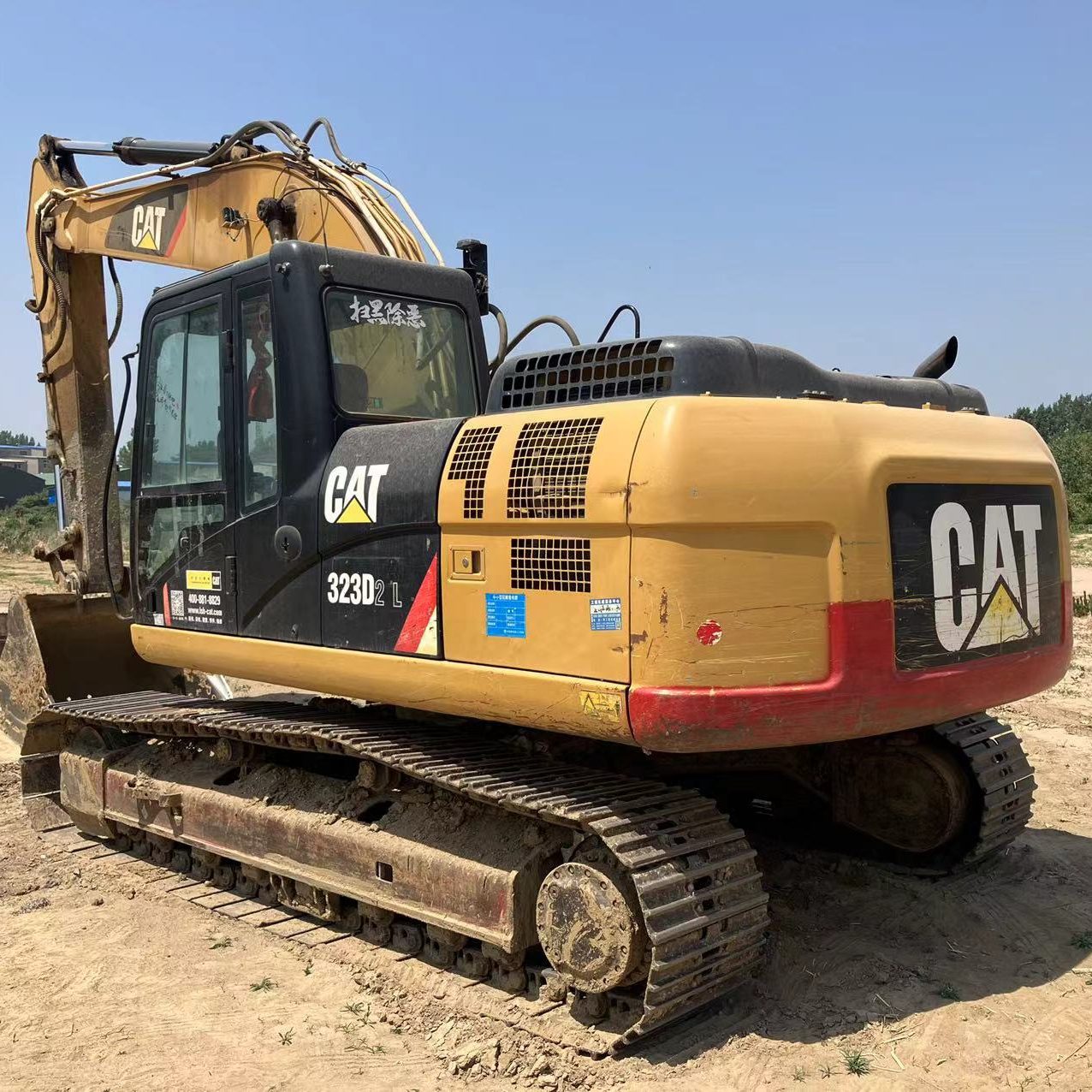 CAT323D2L