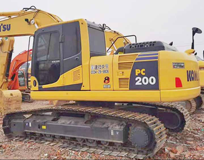 PC220-8