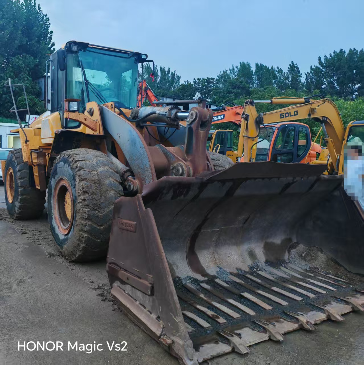 VOLVO L105